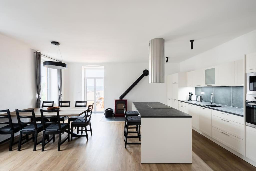 Vacov Apartment Exterior foto